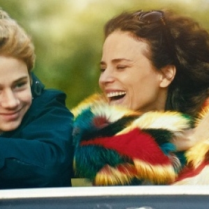 "Le Rire de ma Mere" "Le Rire de ma Mere"