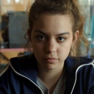 "Plaque Or" (Chloe Leonil), film laureat, en 2019, du "Prix BTV-Court Metrage belge", au "FIFF"