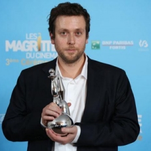 Joachim Lafosse et l un de ses "Magritte du Cinema", pour "A perdre la Raison"