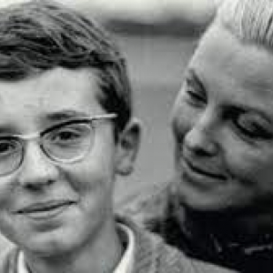 Philippe Geluck, adolescent, avec l’actrice lettone Vija Artmane © "Gael"