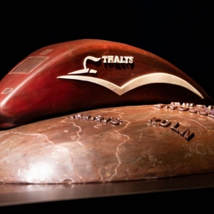 Le « Thalys » (dernière salle), contrastant avec l’ « Eléphant » (1ère salle) © Photo : « Train World »