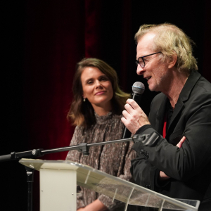 Lucie Hiel, la présentatrice, et Luc Boland, le directeur artistique © M.C. Paquot/« EOP »