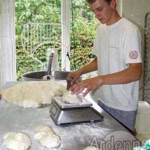 Le véritable pain d’Ardenne au feu de bois de Gautier Piron, de Tavigny.