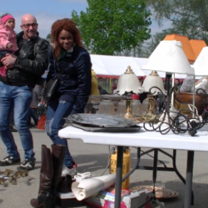 brocante de Buisson du 1er mai 2018