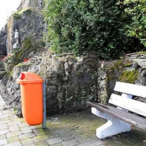 9. Aire de repos devant le Pogge, bourgeois de Schaerbeek chez les Bordjeus de Houffalize. 