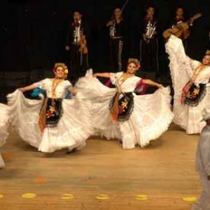 Grupo de Danza Folklorica Macuilxochitl_video 11