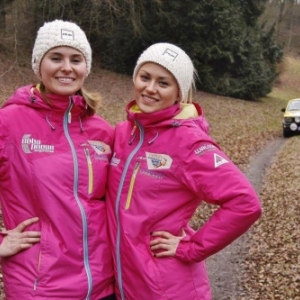 Team PINK avec Daphne VENNEMAN et Aurelie VANHOUDENHOVE 