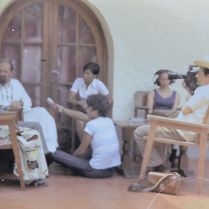 1971, Marcel Thonnon filme pour Visa pour le Monde RTBF