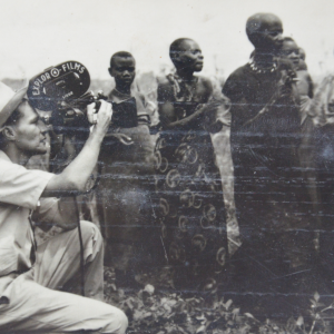 1957, Marcel Thonnon filme au Rwanda chez les Batoys 1957, Marcel Thonnon filme au Rwanda chez les Batoys