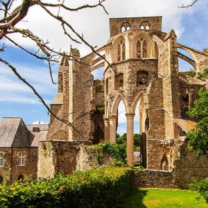 10) Le pays de Coutances, au fil des routes