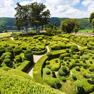 10. Les jardins suspendus de Marqueyssac et leur panorama sur la Dordogne