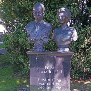 Famille princière à Vaduz ( Photo : F. Detry ) Famille princière à Vaduz ( Photo : F. Detry )