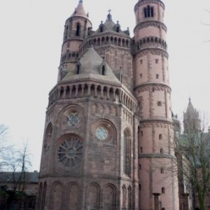 La Cathedrale de Worms ( vue arriere )