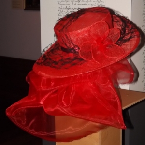  Les chapeaux de Maria exposés à la Maison Villers