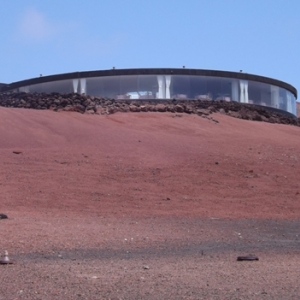 El Diablo (restaurant situe dans le parc national de Timanfaya, au milieu de volcans actifs avec un grill installe au-dessus d'un orifice volcanique)