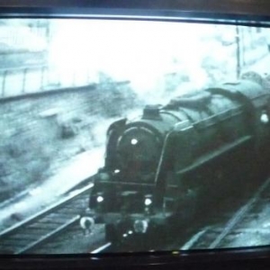 Projection audiovisuelle : entree en gare a Herstal