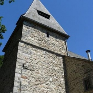 Le clocher de l'eglise St Aubin ( 15eme s. )