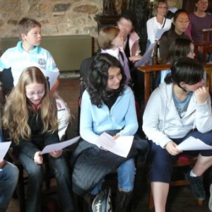 Initiation chorale dans la chapelle