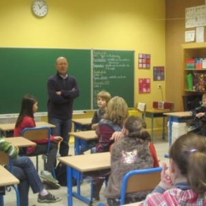 "Tintin" devant la classe