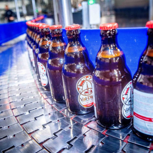Les bières sont mises en bouteilles à Chaineux ( Herve ) ( photo Ph Labeye )