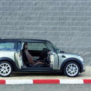 AUTO Essai: La Mini