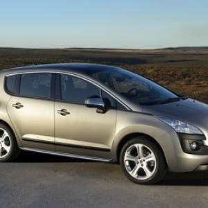 Peugeot 3008. Peugeot 3008.