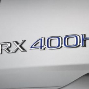 AUTO Essai: Lexus 400h.