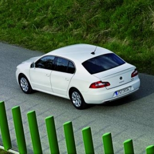 AUTO Essai: SKODA SUPERB.