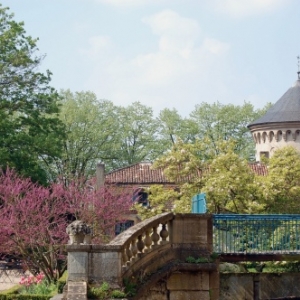 Chateau de la Grange et Jardin des Prairiales a Manom
