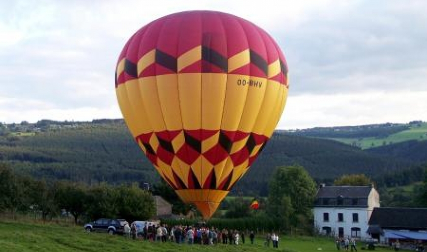 Ferme de la Montgolfière : décollage à Parfondruy