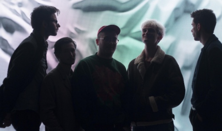 Glauque. 5 DAYS off MUSIC Glauque. 5 DAYS off MUSIC