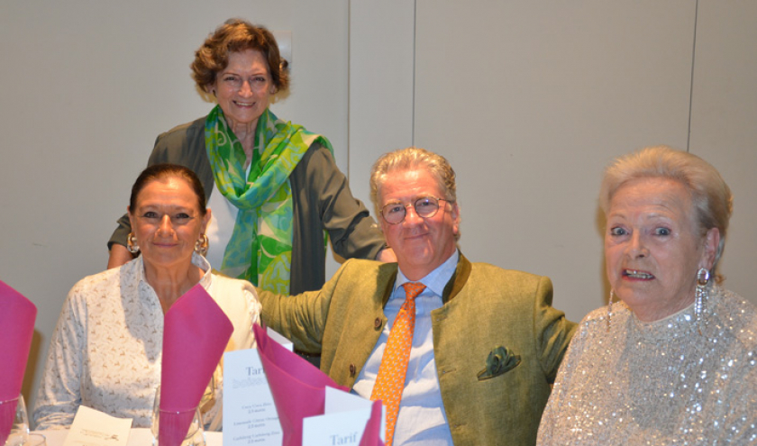 Marie-Elise en compagnie des 3 consuls