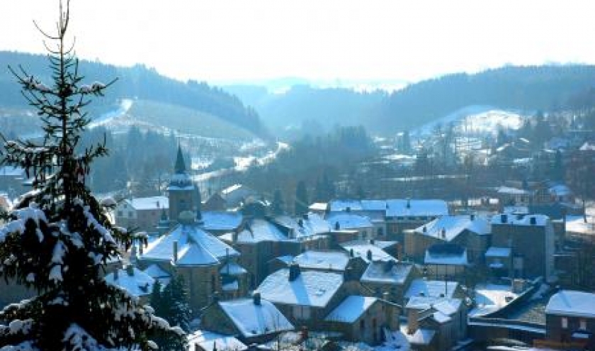 Salmchateau sous la neige