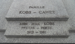 Jean Kobs, prêtre poète. Tombeau. Cimetière de Houffalize.