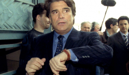 Le temps glorieux, et de disparaître. Le temps, le temps, le temps... [Photo: ayant droit inconnu; sera supprimée à la demande de celui-ci.]