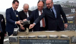 Charles Michel pose la 1ere pierre du nouveau centre de distribution Lidl de Marche-en-Famenne