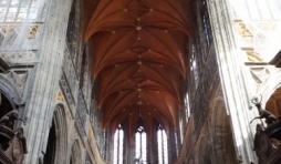 Dans la basilique de St Hubert